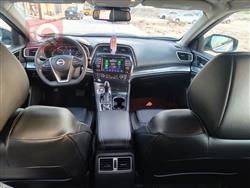 Nissan Maxima